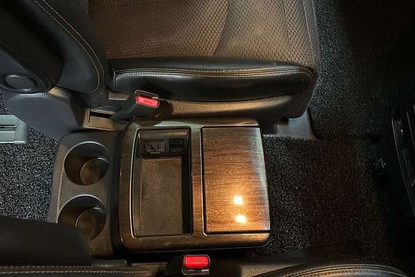2012 Nissan ELGRAND HIGHWAY STAR