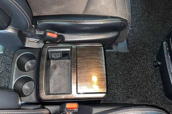 2012 Nissan ELGRAND HIGHWAY STAR