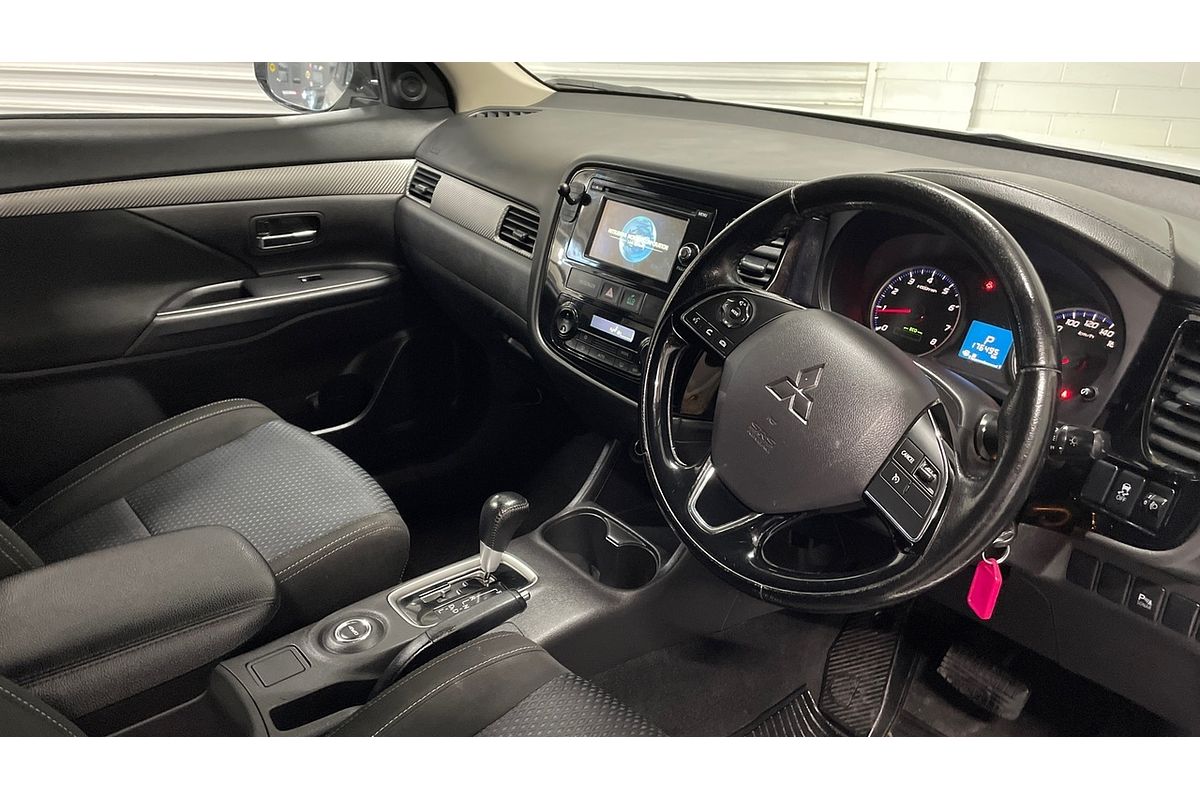 2015 Mitsubishi Outlander LS ZK