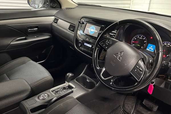 2015 Mitsubishi Outlander LS ZK