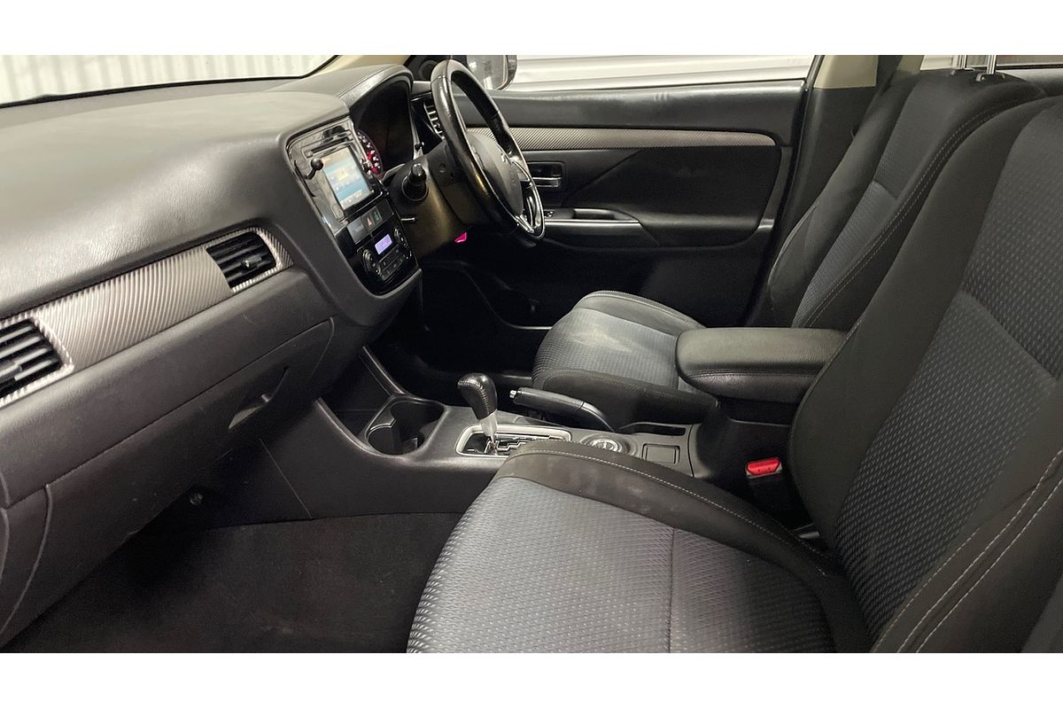 2015 Mitsubishi Outlander LS ZK