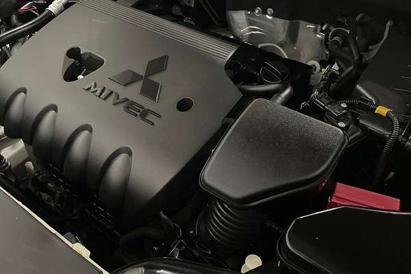 2015 Mitsubishi Outlander LS ZK