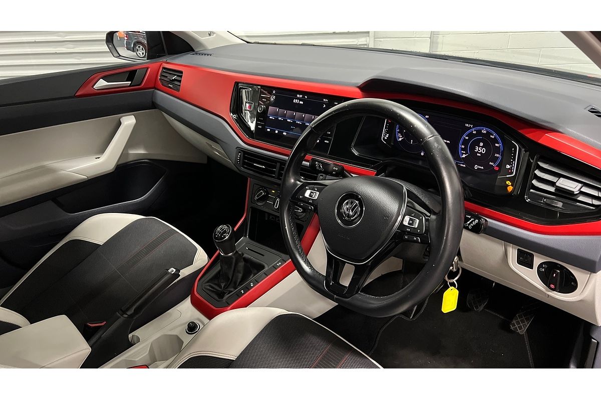 2018 Volkswagen Polo beats AW