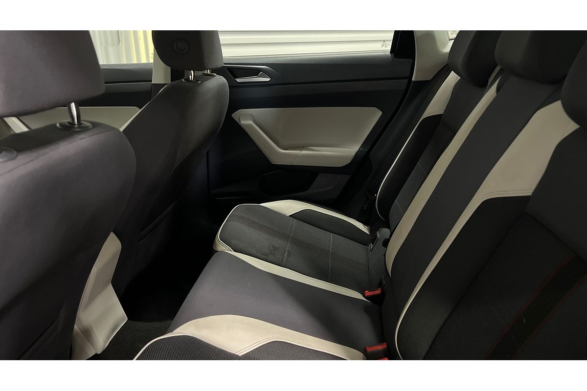2018 Volkswagen Polo beats AW