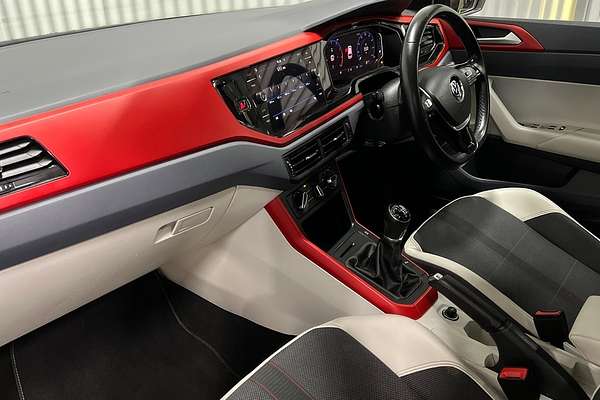 2018 Volkswagen Polo beats AW