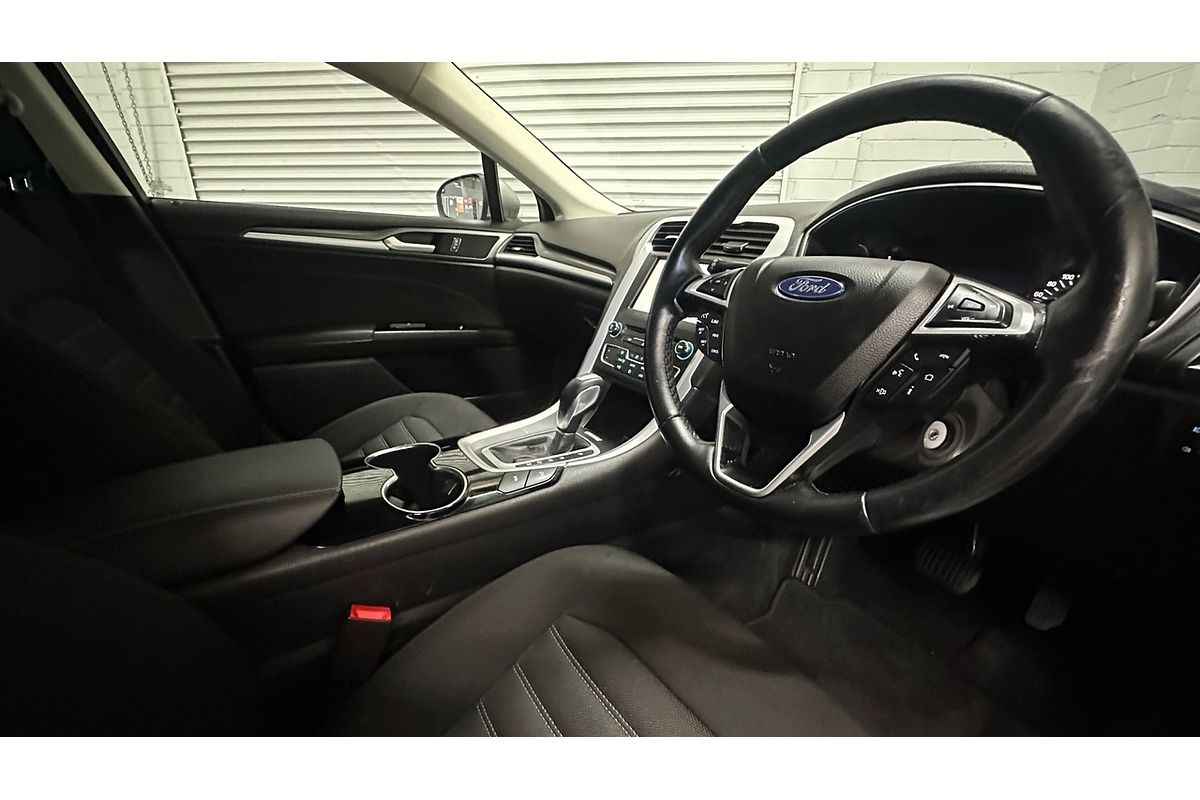 2015 Ford Mondeo Ambiente MD