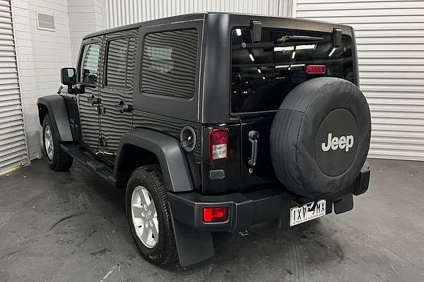 2013 Jeep Wrangler Unlimited Sport JK