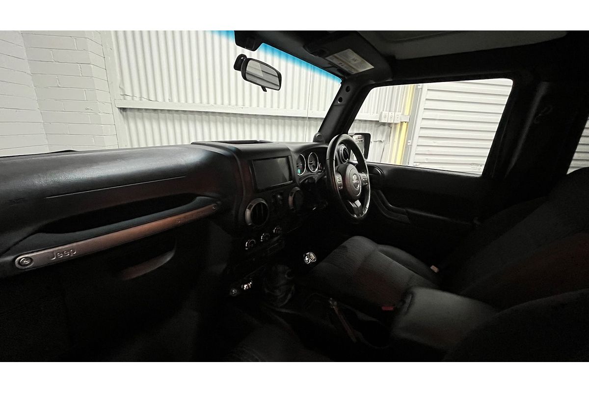 2013 Jeep Wrangler Unlimited Sport JK