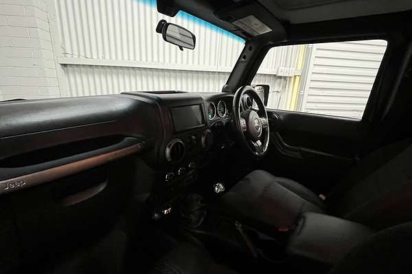 2013 Jeep Wrangler Unlimited Sport JK