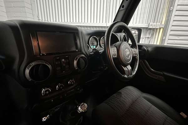2013 Jeep Wrangler Unlimited Sport JK