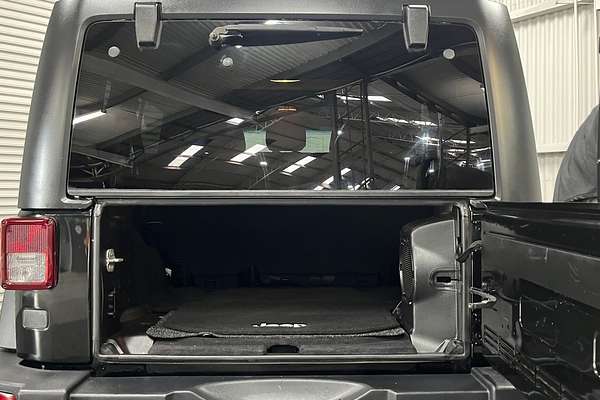 2013 Jeep Wrangler Unlimited Sport JK