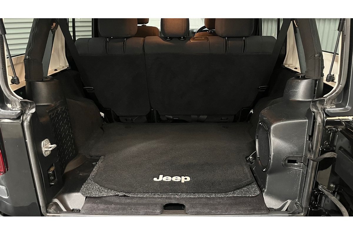2013 Jeep Wrangler Unlimited Sport JK