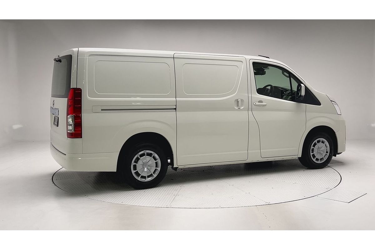 2024 Toyota Hiace GDH300R