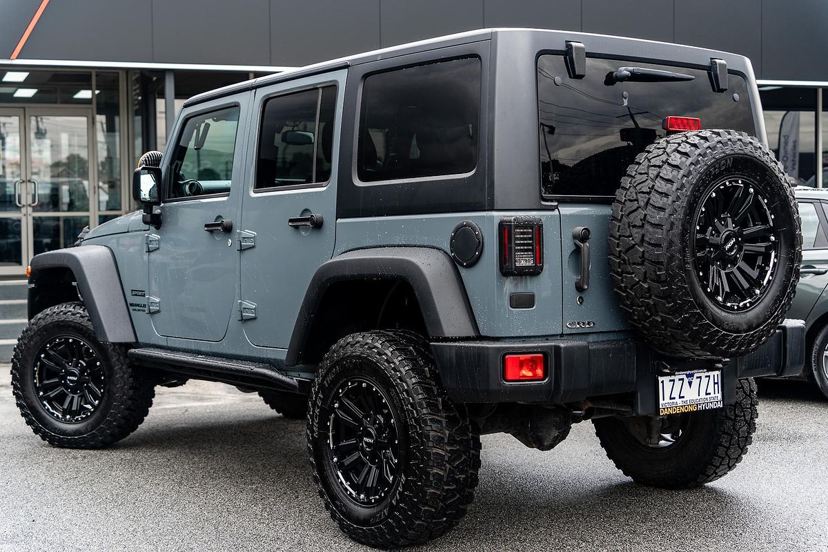 2013 Jeep Wrangler Unlimited Sport JK