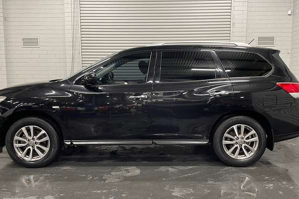 2014 Nissan Pathfinder ST R52