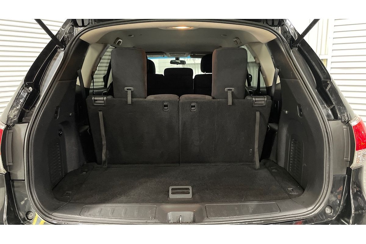 2014 Nissan Pathfinder ST R52