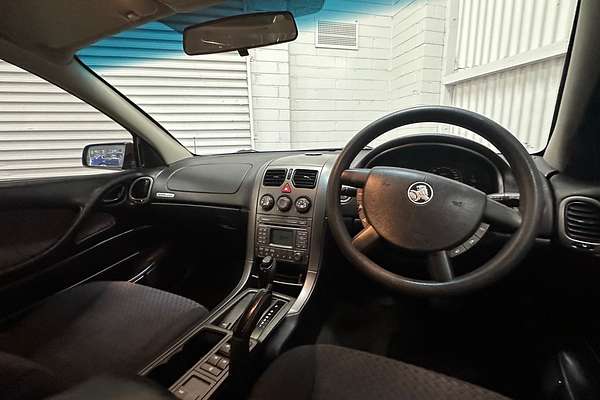 2004 Holden Commodore Acclaim VZ