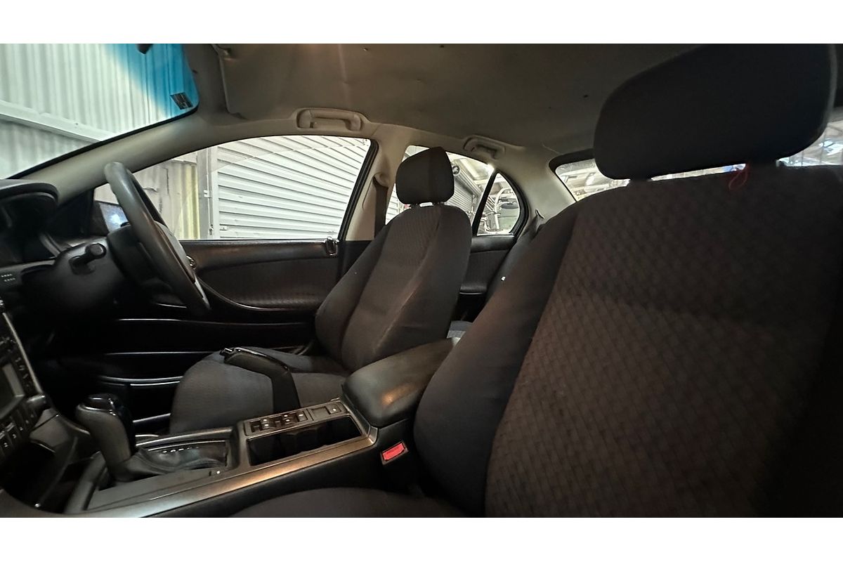 2004 Holden Commodore Acclaim VZ