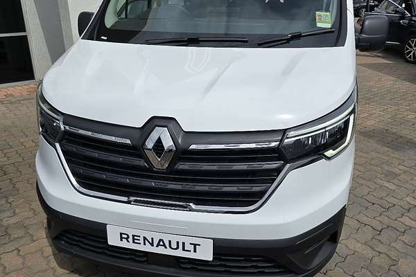 2023 Renault Trafic Crew Pro X82