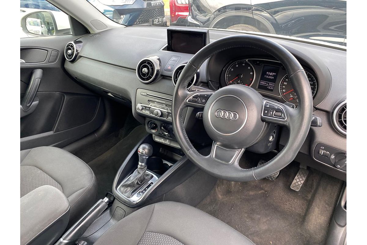 2017 Audi A1 8X