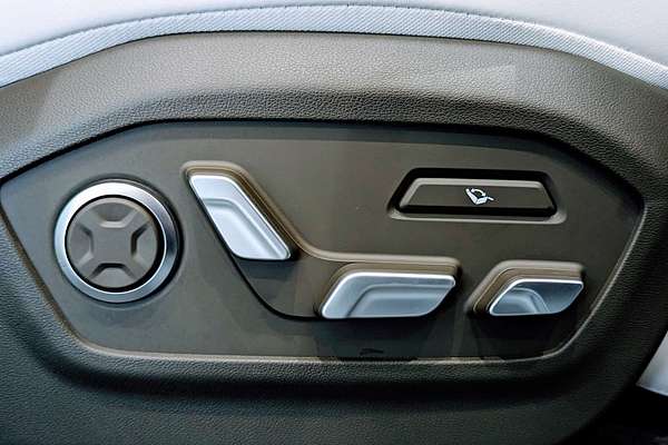 2024 Hyundai Santa Fe Hybrid Calligraphy MX5.V1