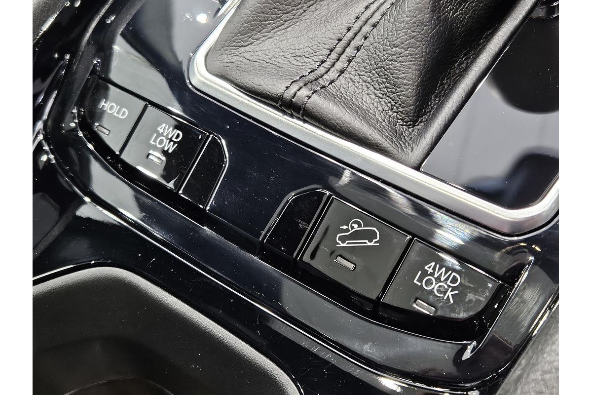 2023 Jeep Compass Trailhawk M6