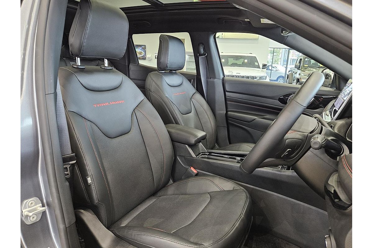 2023 Jeep Compass Trailhawk M6
