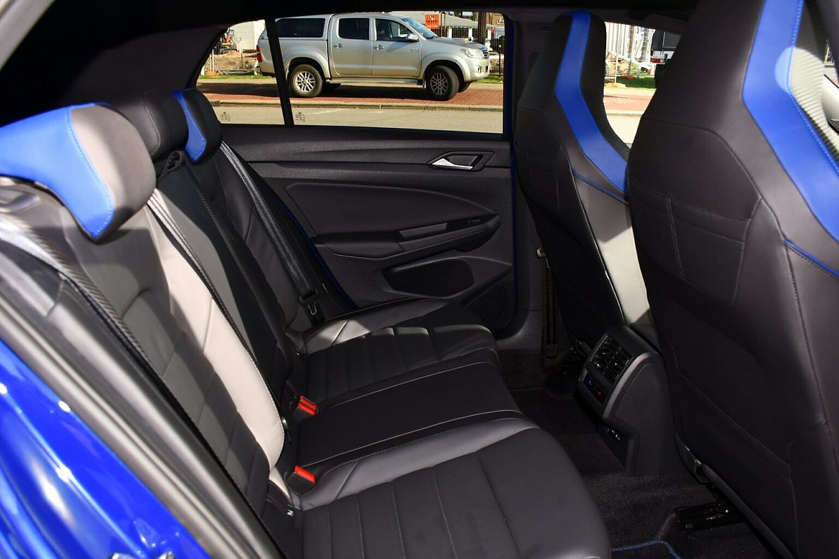 2022 Volkswagen Golf R 8