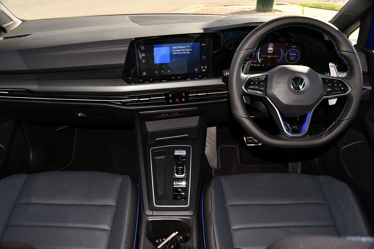 2022 Volkswagen Golf R 8
