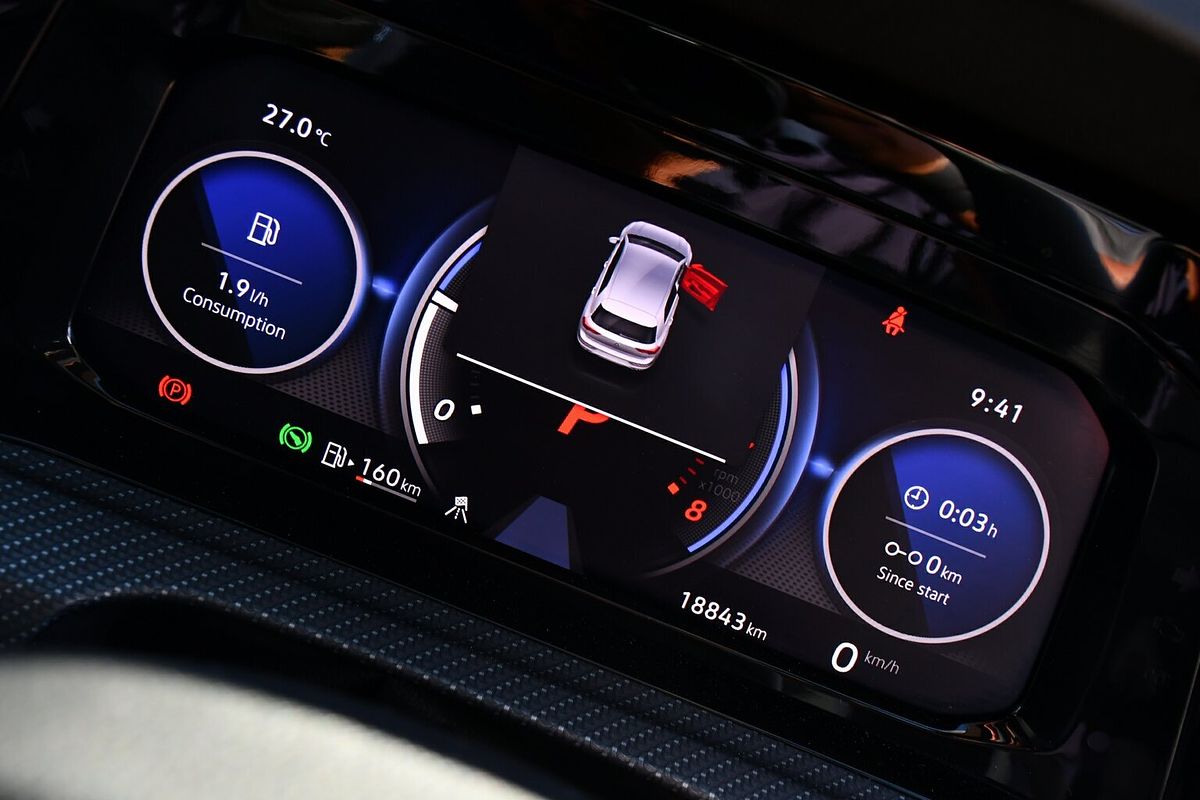 2022 Volkswagen Golf R 8