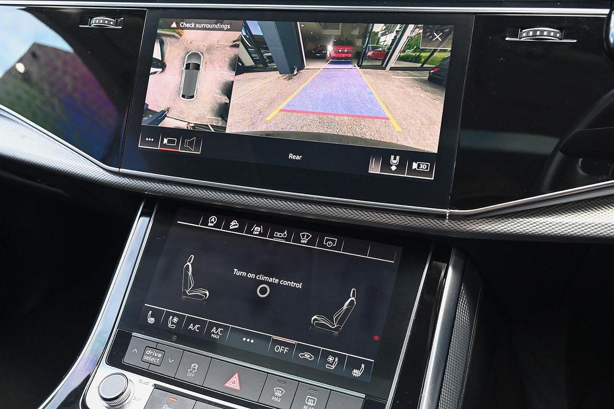 2019 Audi Q8 55 TFSI F1