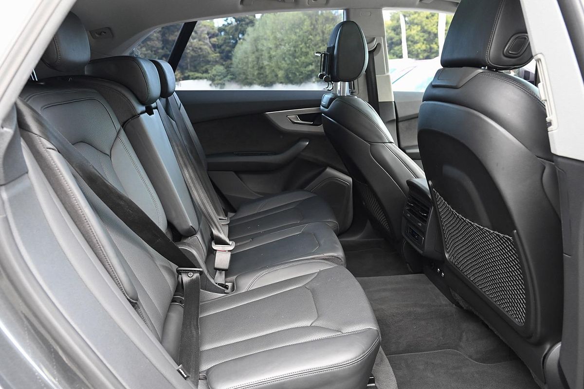 2019 Audi Q8 55 TFSI F1