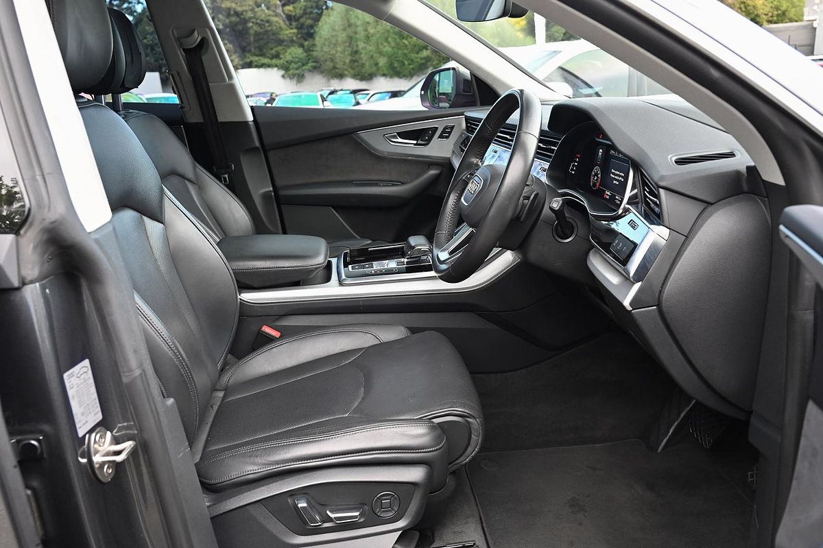 2019 Audi Q8 55 TFSI F1