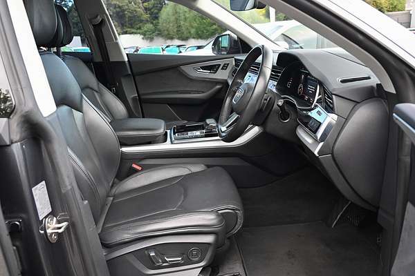 2019 Audi Q8 55 TFSI F1