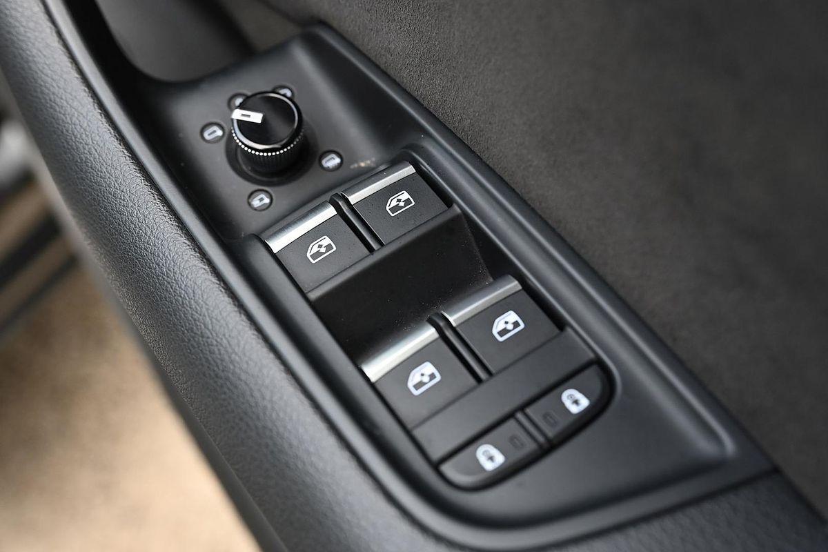 2019 Audi Q8 55 TFSI F1