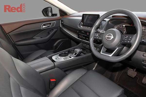 2024 Nissan X-TRAIL ST-L T33