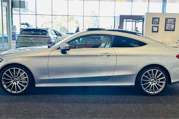 2018 Mercedes Benz C-Class C300 C205