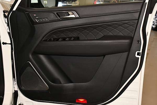 2023 SsangYong Rexton Ultimate Y461