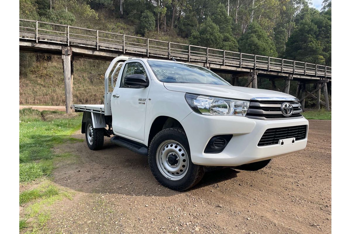 2015 Toyota Hilux SR GUN126R 4X4