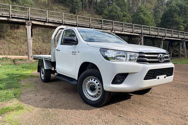 2015 Toyota Hilux SR GUN126R 4X4
