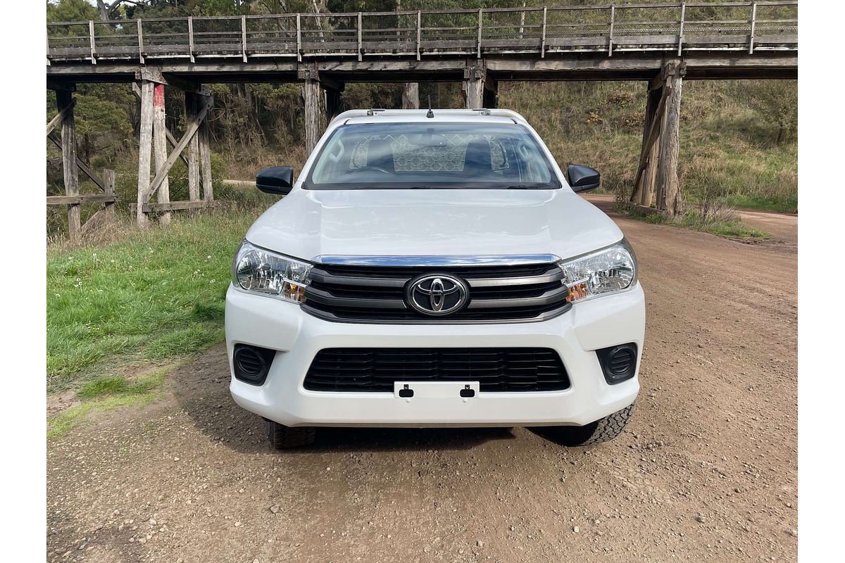 2015 Toyota Hilux SR GUN126R 4X4