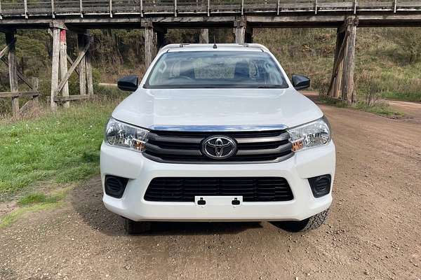 2015 Toyota Hilux SR GUN126R 4X4