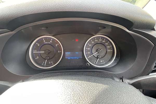 2015 Toyota Hilux SR GUN126R 4X4