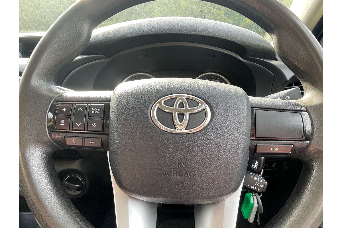 2015 Toyota Hilux SR GUN126R 4X4