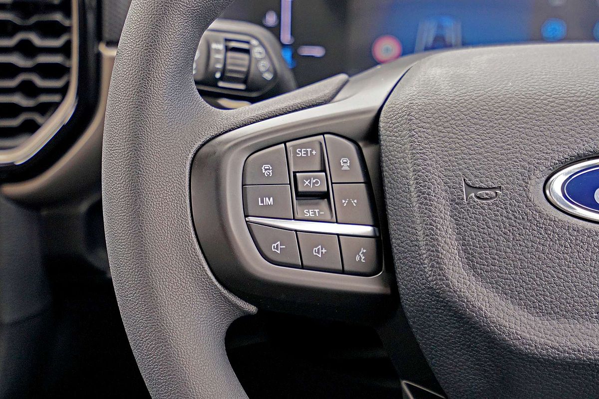 2023 Ford Everest Ambiente