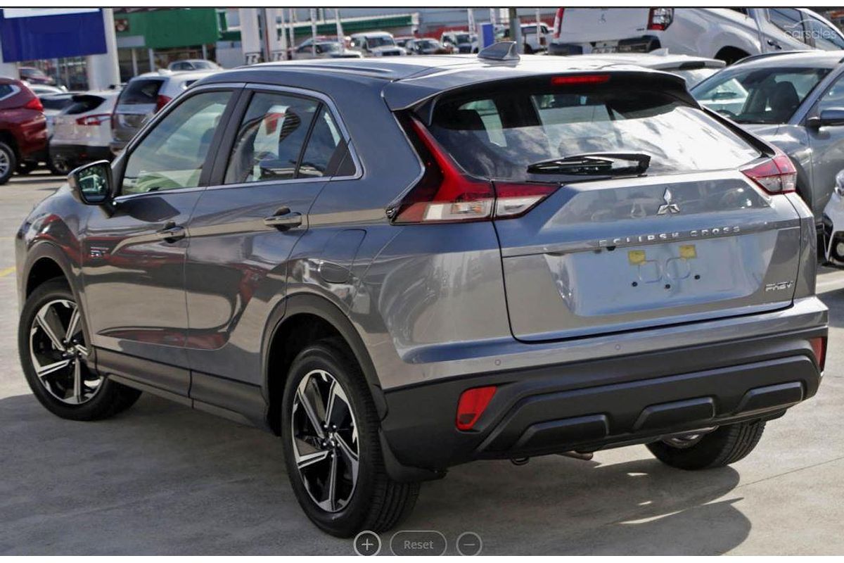 2024 Mitsubishi Eclipse Cross PHEV ES YB