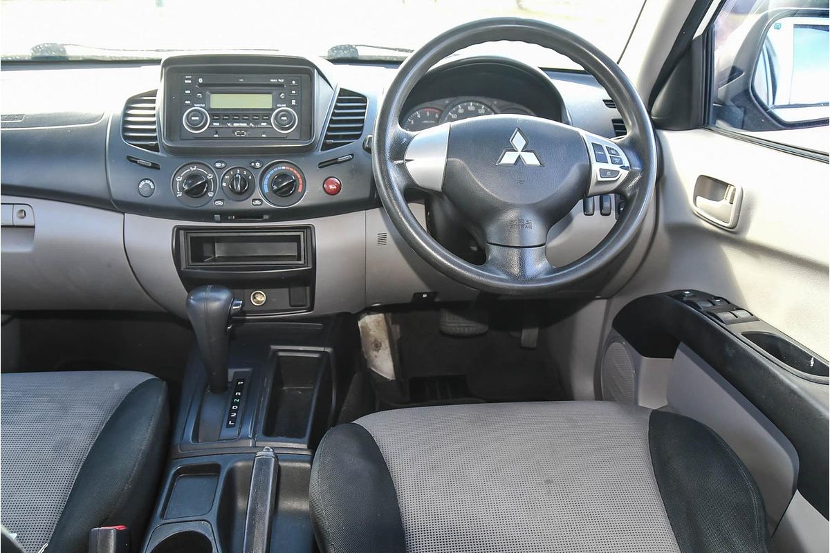 2011 Mitsubishi Triton GLX MN Rear Wheel Drive