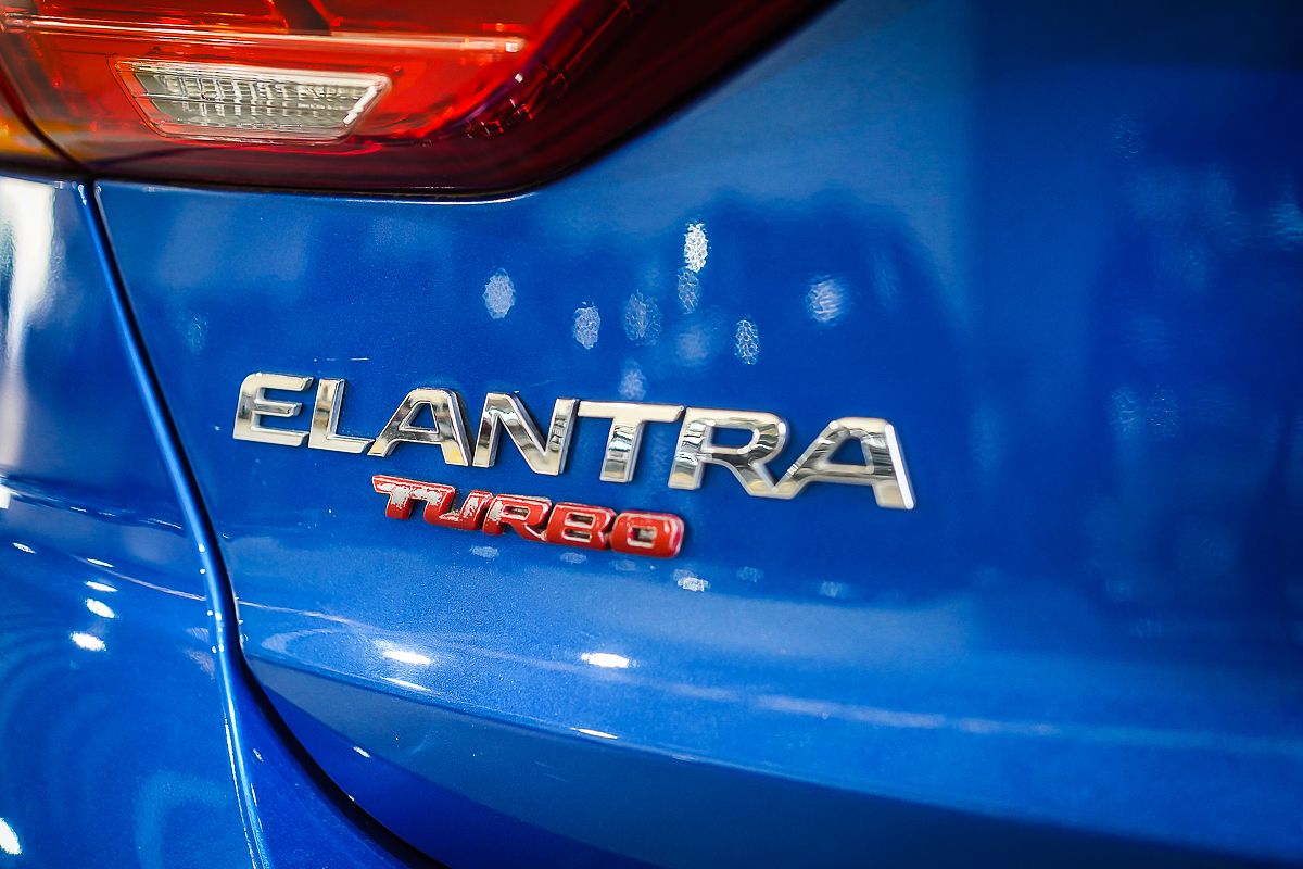 2017 Hyundai Elantra SR Turbo AD MY17