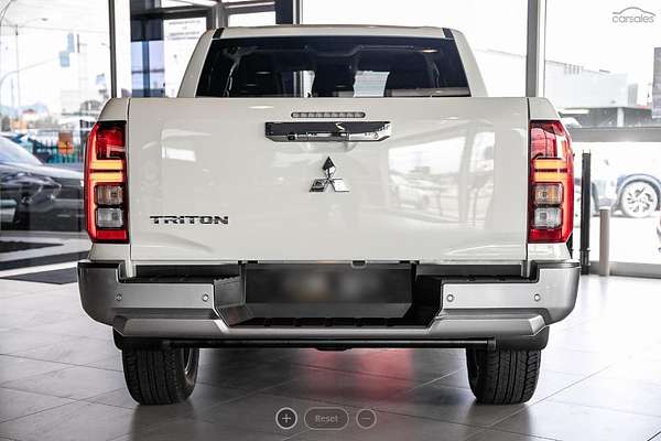 2024 Mitsubishi Triton GLS MV 4X4