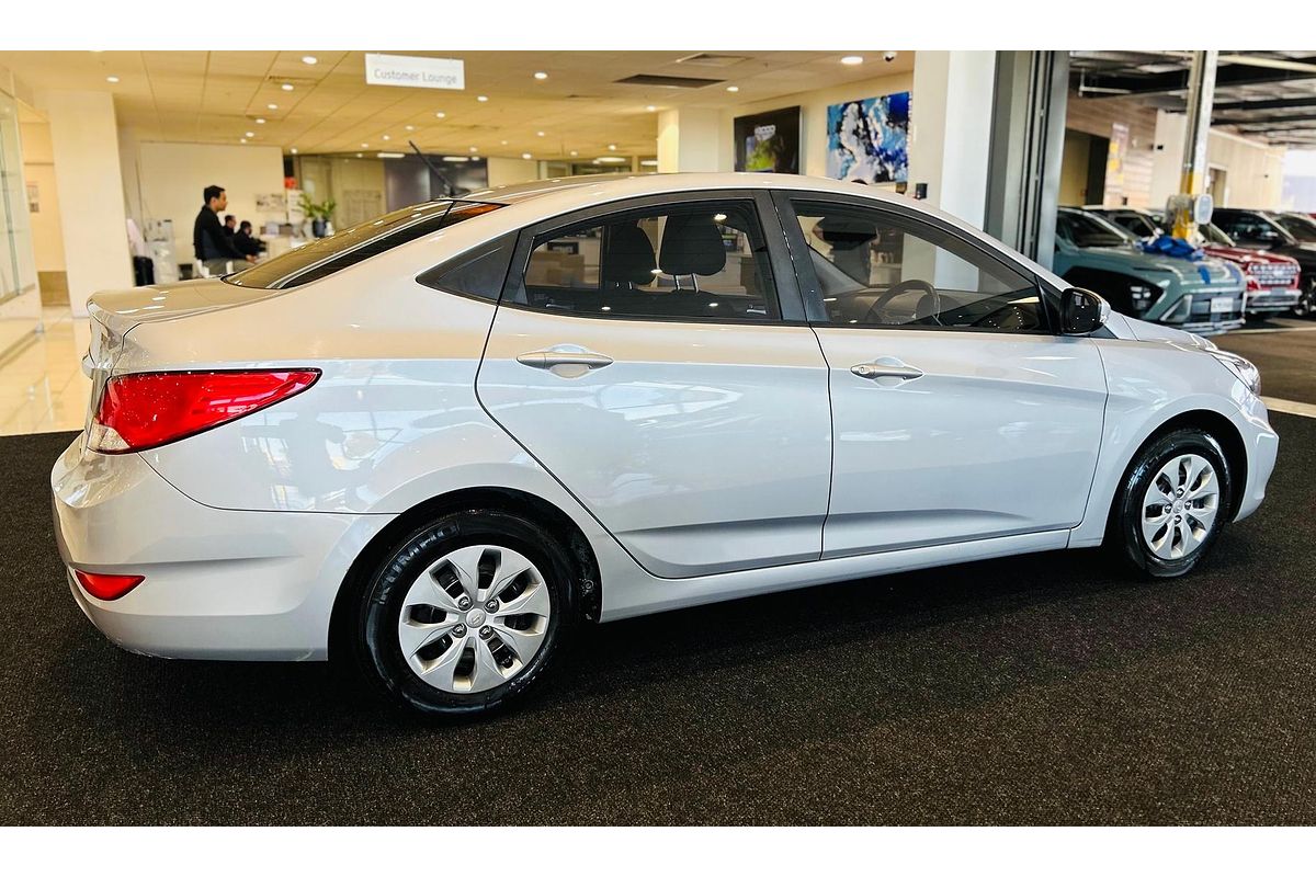 2016 Hyundai Accent Active RB3